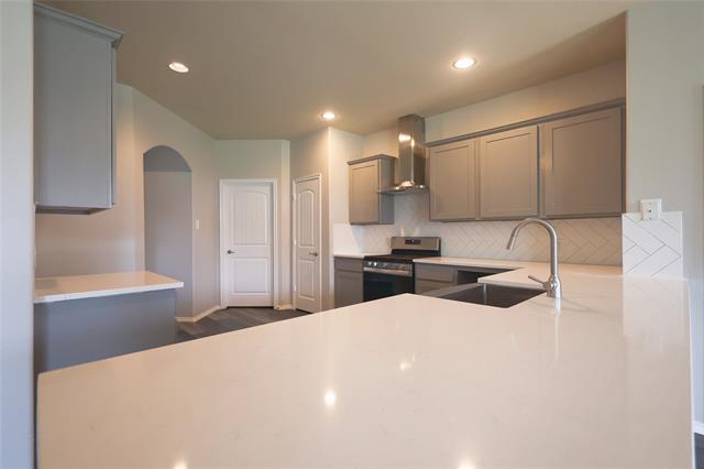 9717 Mulligan Drive, Mckinney, TX 75072 photo 5