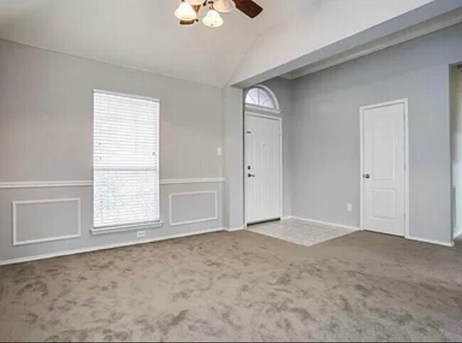 8401 Greenfield Drive, Frisco, TX 75035 photo 4