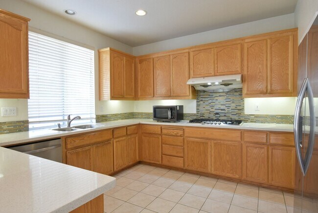 1395 Legend Court, San Jose, CA 95131 photo 3