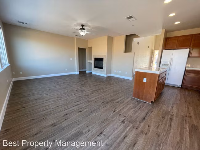 10 Leila Ct photo 5