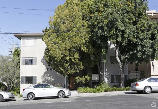 555 Oakland Avenue, Oakland, CA 94611 photo 2