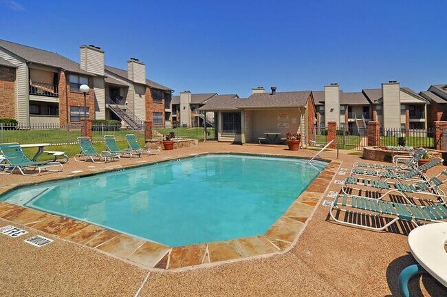 3811 Block Dr Irving, TX 75038 photo 3
