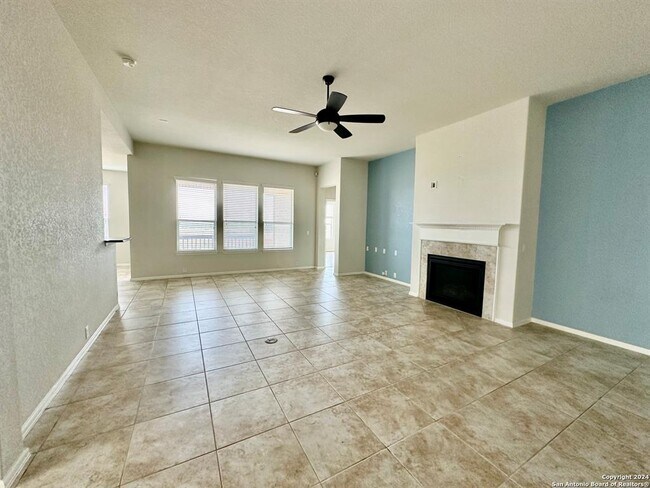 8134 Prospect Point San Antonio, TX 78255 photo 2