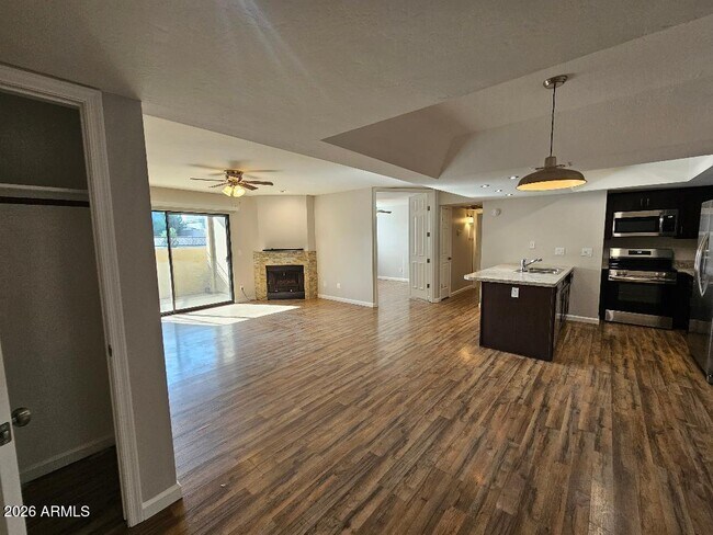 2935 N 68th St Scottsdale, AZ 85251 photo 4