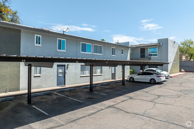 Greenview Apartments photo 4