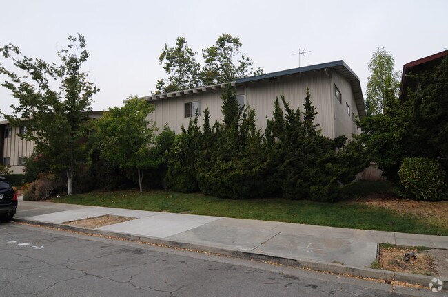 1621 Maurice Lane, San Jose, CA 95129 photo 3