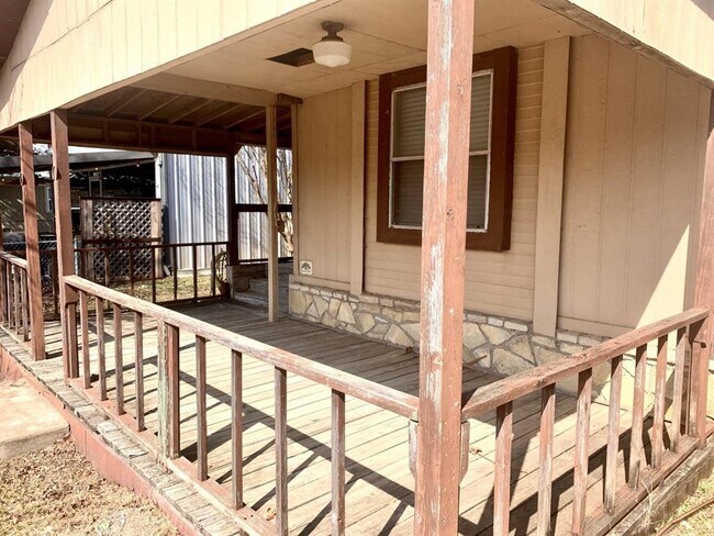 6516 Blue Water Ct. photo 2