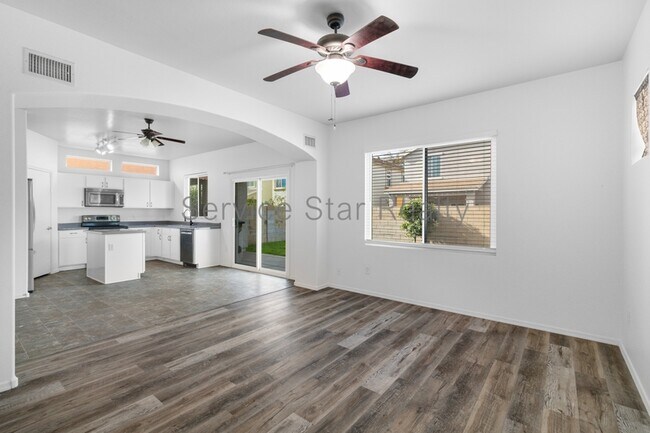 1482 S Longspur Ln Gilbert, AZ 85296 photo 5