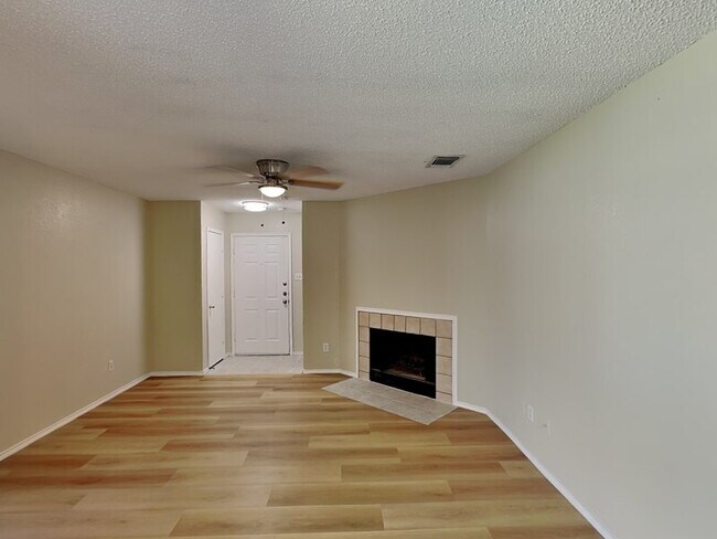 4513 Ebbtide Court, Fort Worth, TX 76135 photo 3