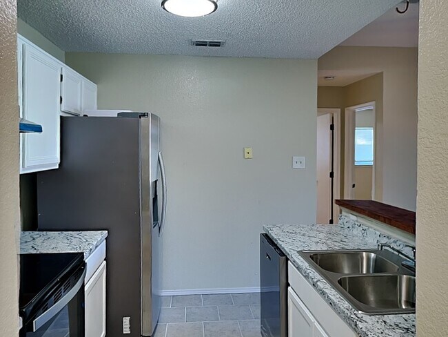 4513 Ebbtide Court, Fort Worth, TX 76135 photo 4