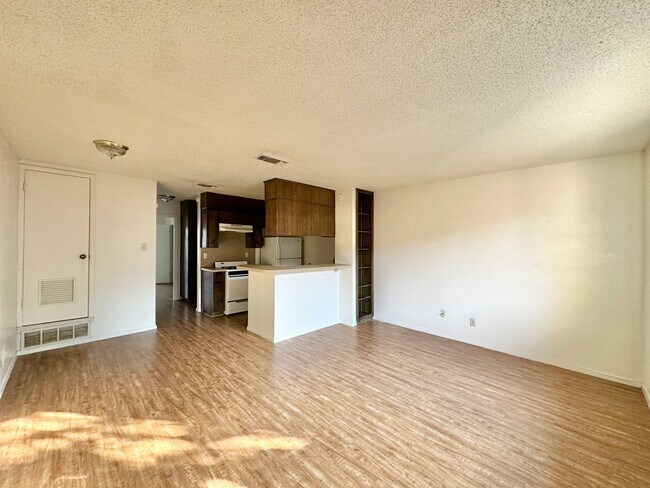 2208 Silverway Dr Killeen, TX 76549 photo 2