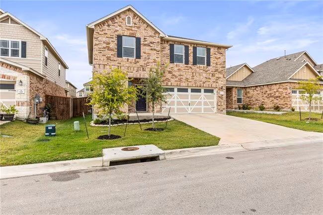 201 Danablu Dr Hutto, TX 78634 photo 3