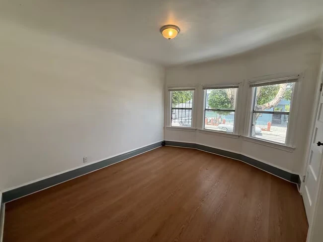 1630 8th Ave Oakland, CA 94606 photo 5
