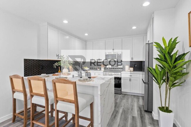 8353 Ivory Coast Dr San Diego, CA 92126 photo 4
