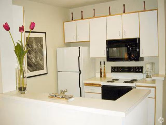 Bayside Village photo 5