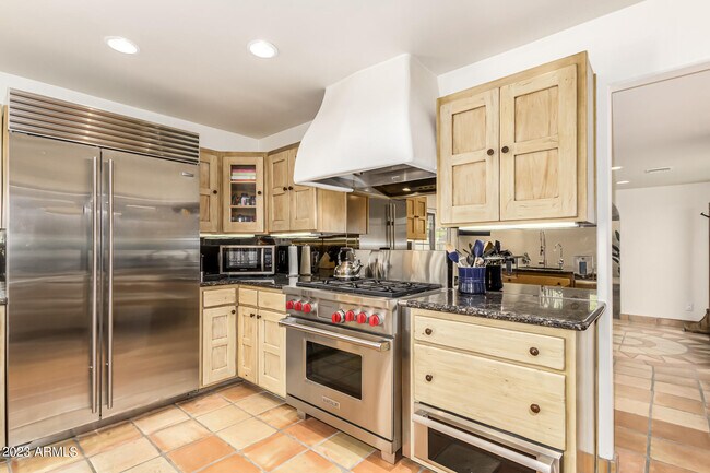 1063 N Boulder Dr Carefree, AZ 85377 photo 5