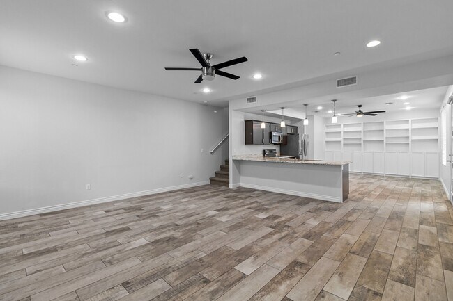 1742 East Cheery Lynn Road, Phoenix, AZ 85016 photo 5