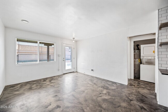 3601 N 15th Ave Phoenix, AZ 85013 photo 3
