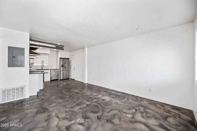 3601 N 15th Ave Phoenix, AZ 85013 photo 2