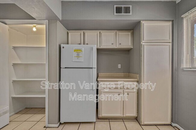 810 E Colter St Phoenix, AZ 85014 photo 4