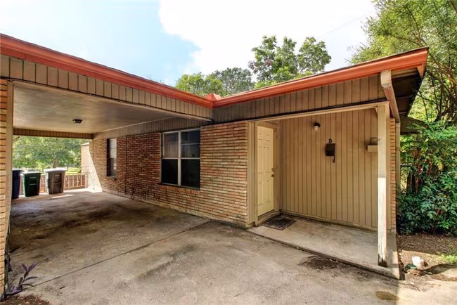 607 Bellevue Pl photo 3
