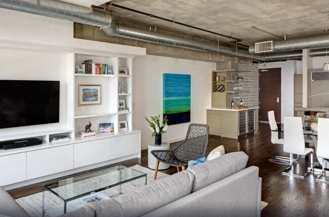 877 Island Ave San Diego, CA 92101 photo 3