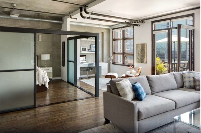 877 Island Ave San Diego, CA 92101 photo 4