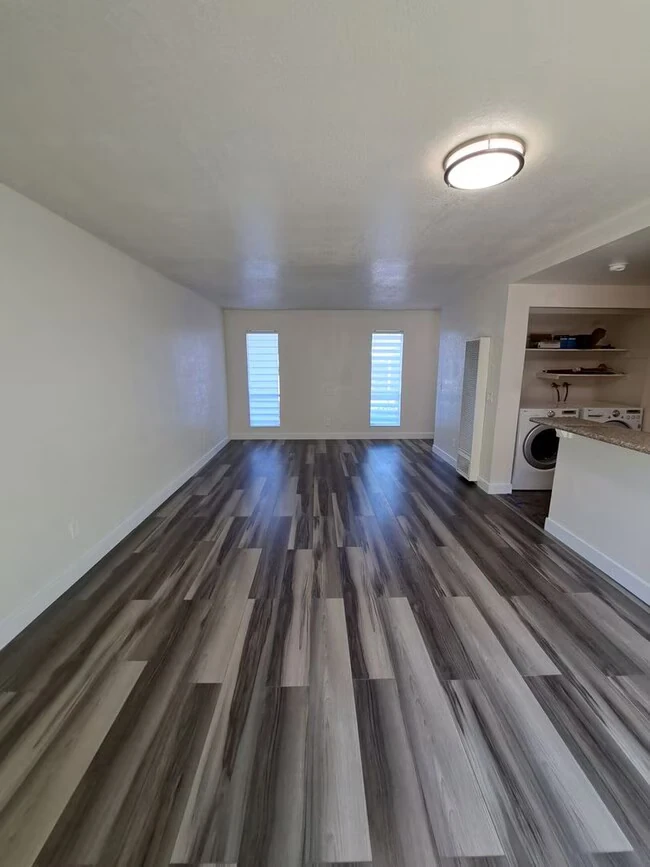 145 Del Rey Ct photo 4