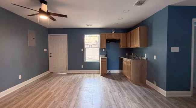 520 W Mayfield Blvd San Antonio, TX 78211 photo 5