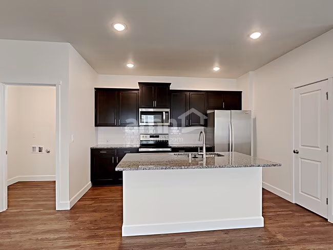 33072 Eagle Peak Lane, Black Diamond, WA 98010 photo 5