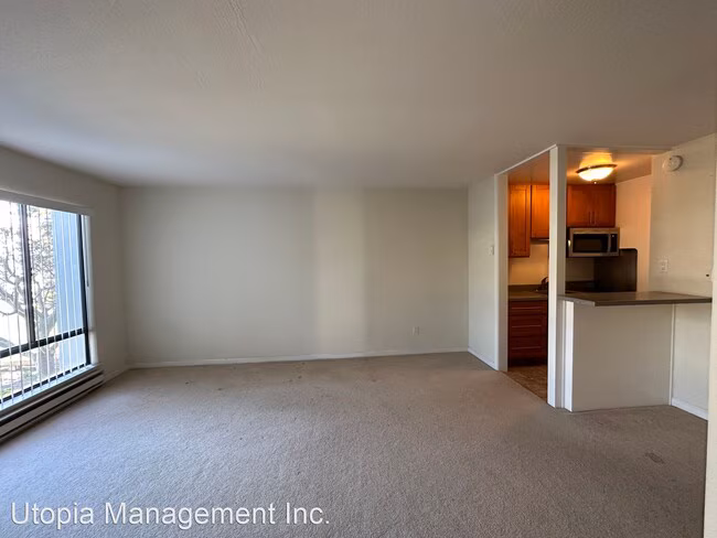Large 1BR/1BA With Lots of Storage at Watergate by the bay photo 5