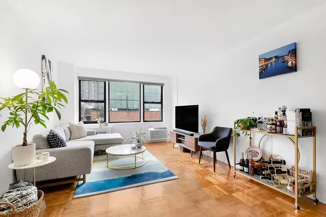 333 E 34th St New York, NY 10016 photo 5