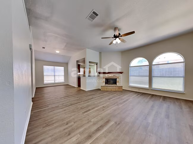 4474 Savage Station Drive, Grand Prairie, TX 75052 photo 5