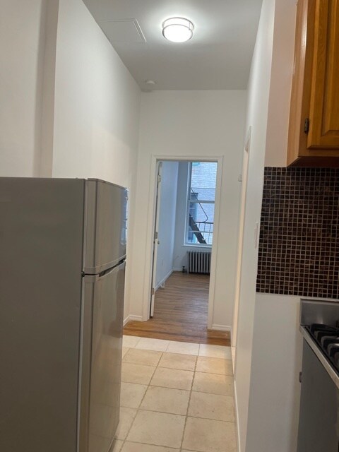 11 Stanton St New York, NY 10002 photo 4