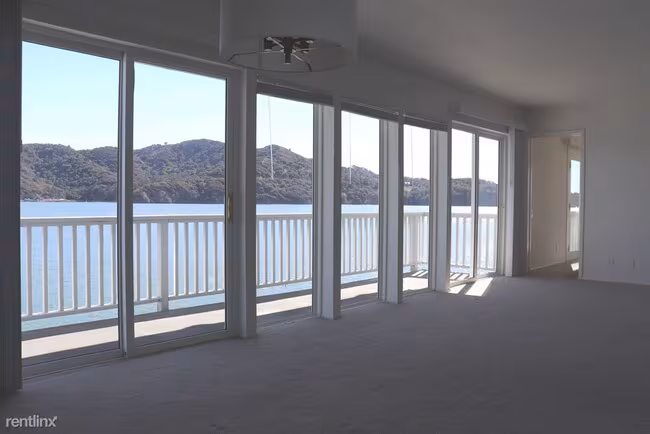 2036 Paradise Drive, Tiburon, CA 94920 photo 2