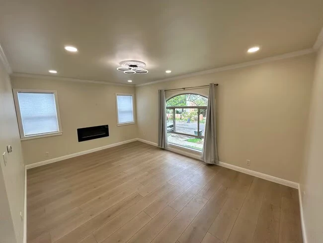 415 Wallace Ave Vallejo, CA 94590 photo 4