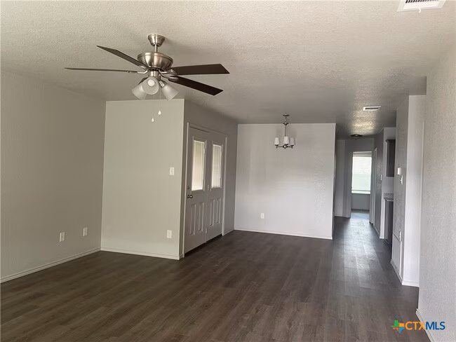 547 Lost Trl Copperas Cove, TX 76522 photo 4