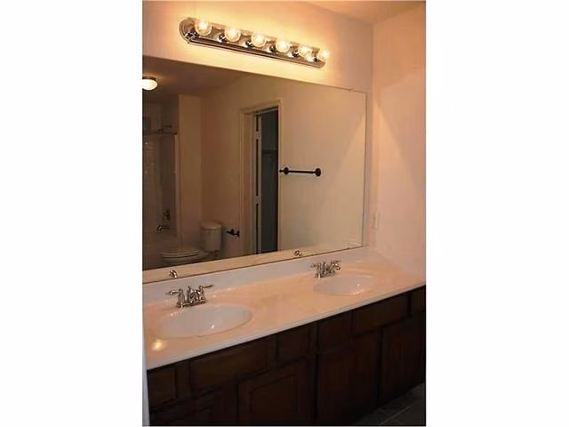 232 Seva Court, Irving, TX 75061 photo 5