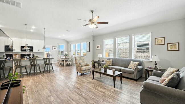 1917 Shepherd Path New Braunfels, TX 78130 photo 4