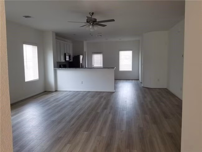 1264 Whippletree Trl Georgetown, TX 78626 photo 5