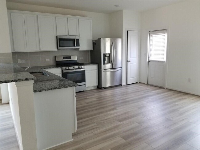 1264 Whippletree Trl Georgetown, TX 78626 photo 3