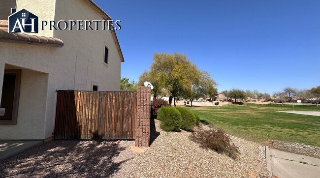 3 Bed 2.5 bath 2 story house LOTS of storage photo 3