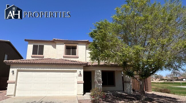 3 Bed 2.5 bath 2 story house LOTS of storage photo 2