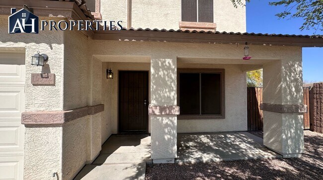 3 Bed 2.5 bath 2 story house LOTS of storage photo 5