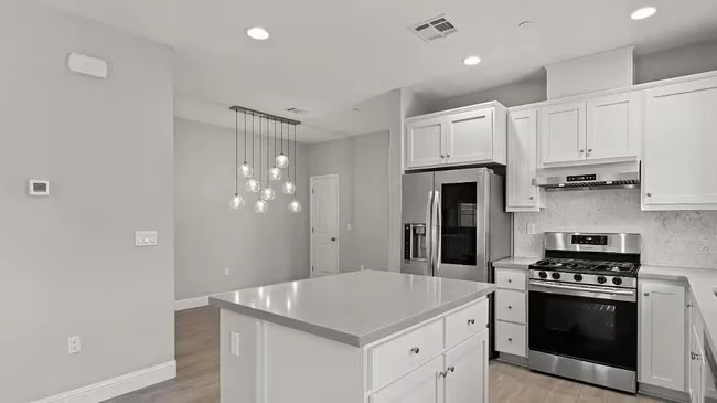 1256 Detroit Ave Concord, CA 94520 photo 5