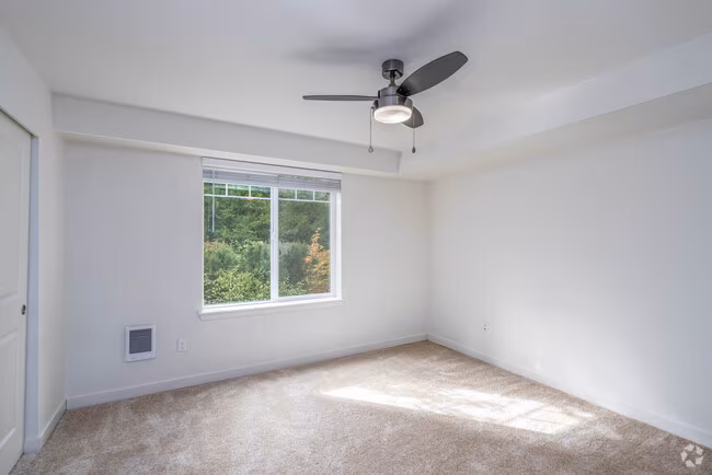 Timberlake Park Apartments photo 3