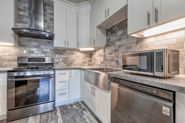 550 Park Blvd San Diego, CA 92101 photo 4