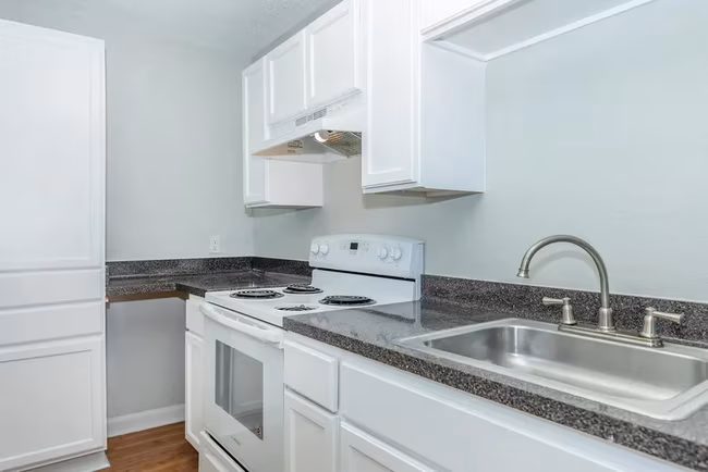 Galleria Flats Apartments photo 3