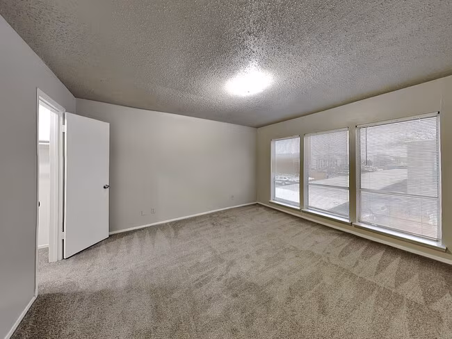 5618 Boca Raton Blvd Fort Worth, TX 76112 photo 5
