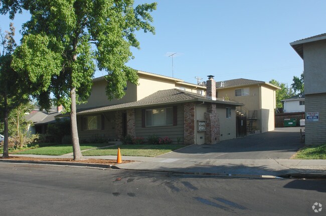 171 Hollis Avenue, Campbell, CA 95008 photo 4